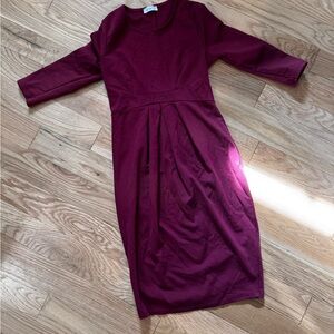 LaClef Maternity Long Sleeve Burgundy Dress